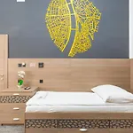 E14 디자인 호스텔 *