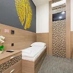 E14 디자인 호스텔 *