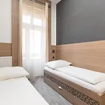 E14 디자인 부다페스트