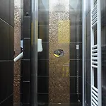 E14 디자인 호스텔