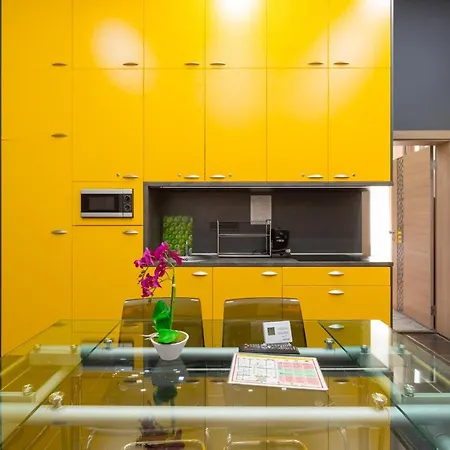 Hostel E14 Design *