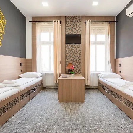 Hostel E14 Design *