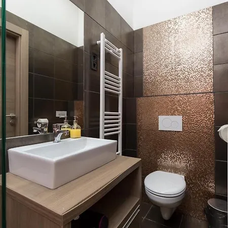 Hostel E14 Design
