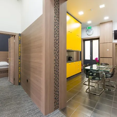 E14 Design Hostel