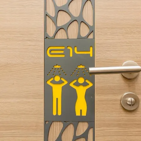 Hostel E14 Design