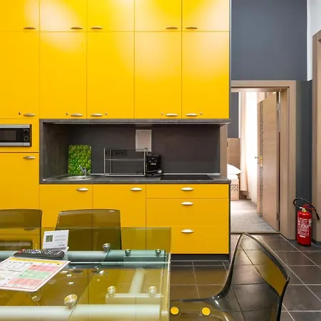 Hostel E14 Design
