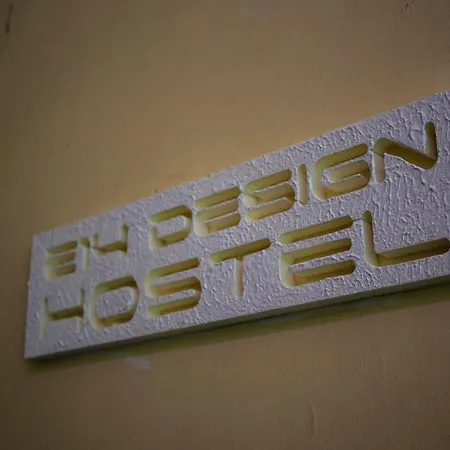 بيت شباب E14 Design