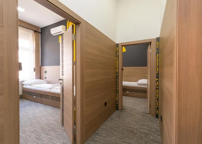 E14 Design Hostal
