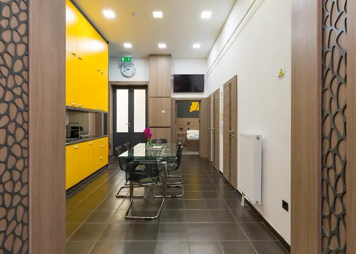 E14 Design Hostel