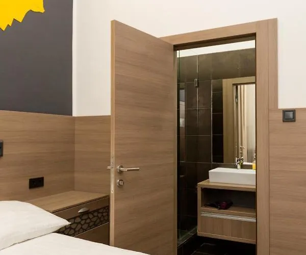 Hostel E14 Design Budapešť