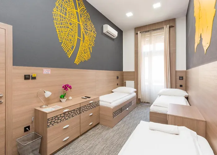 E14 Design Hostel
