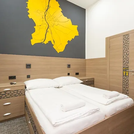 E14 Design Auberge de jeunesse *