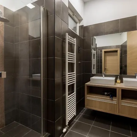 E14 Design Budapeste