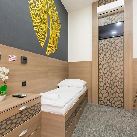 E14 Design Albergue *